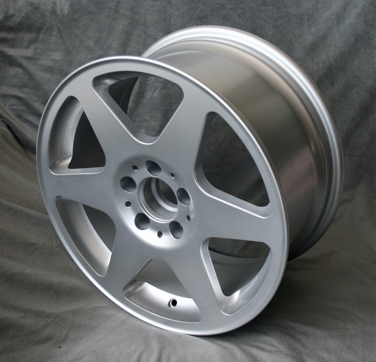 Mercedes W124 129 140 201 202 208 209 210 8.25x17 Evo Design