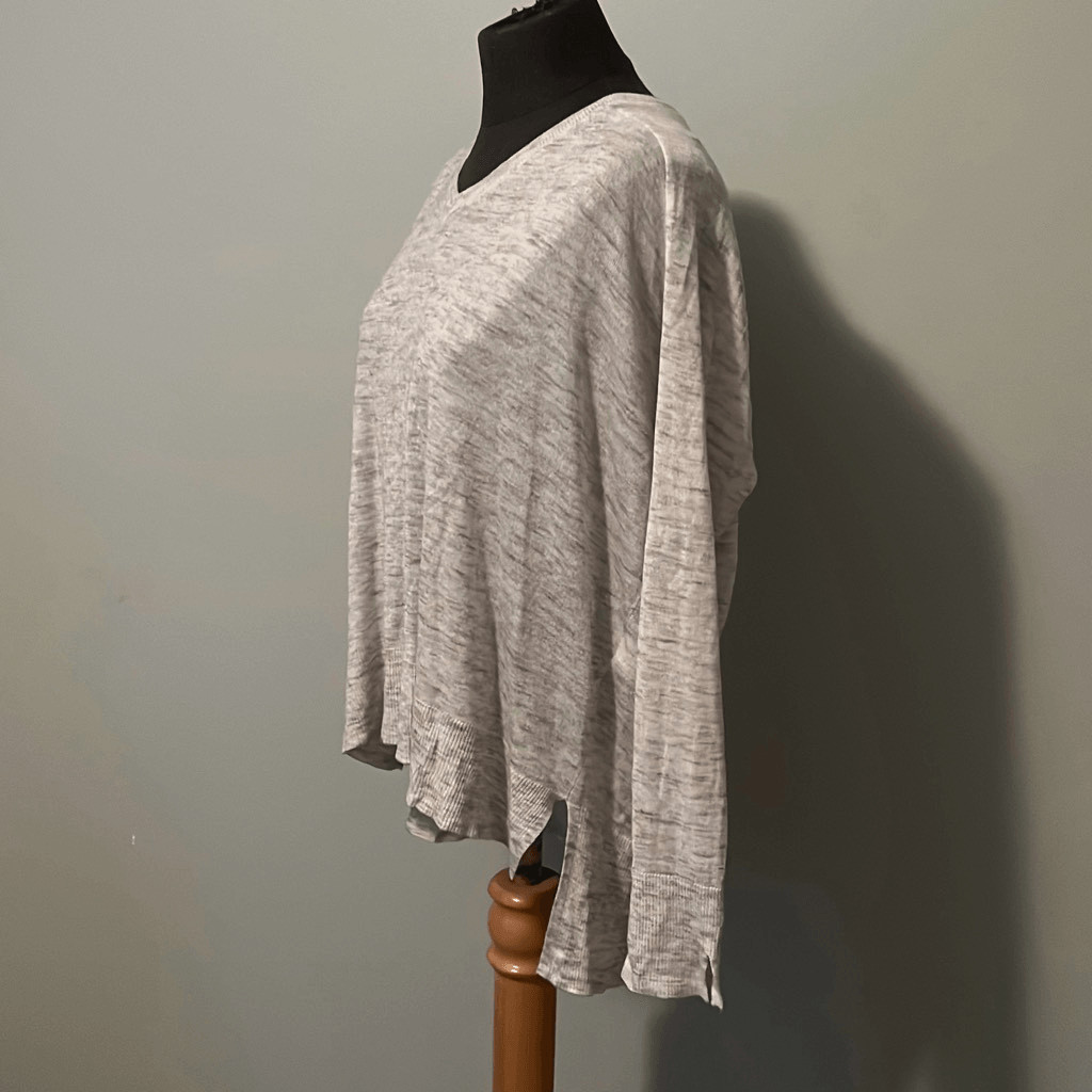 Primark Women's Gray High Low Hem Side Vent V-Neck Long Sleeve Top image 2