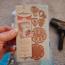 Spellbinders Craft Flower Six die set ref2206a