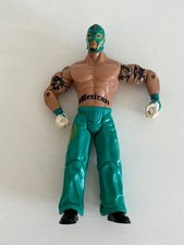 WWE REY MYSTERIO SERIES 10 (2004) RUTHLESS AGGRESSION FIGURE