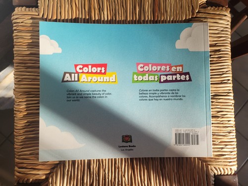 Colors All Around Bo Young Kim childrens book paperback Bo Young Kim Bilingual - Picture 2 of 2