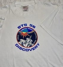 Vintage 1993 NASA Space Shuttle Mission STS-56 Discovery Graphic Tshirt Mens XL