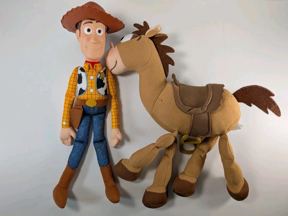 Lote de 2 muñecos de peluche Toy Story 3 Sheriff Woody sin hablar y Bullseye Foto 3 de 4
