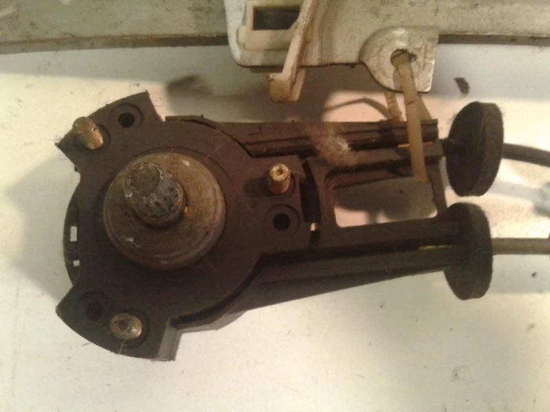 Regulador de ventana delantera de pasajero manual 2 puertas compatible con 91-96 ESCORT 634340 Foto 2 de 4