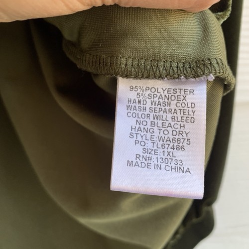 Blusa túnica Umgee talla grande 1X terciopelo verde manga larga cuello redondo - Imagen 7 de 9