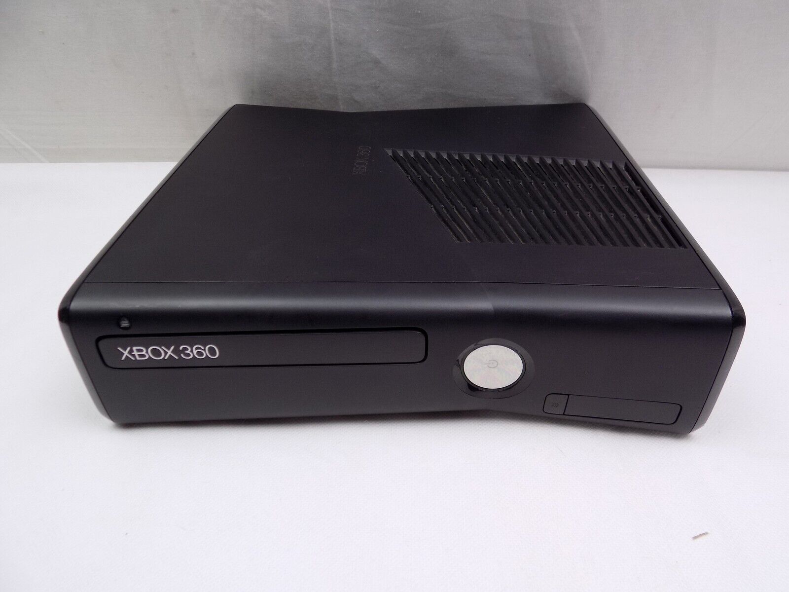 Xbox 360 Slim Black Wi-Fi Console 250gb + HDMI + Genuine