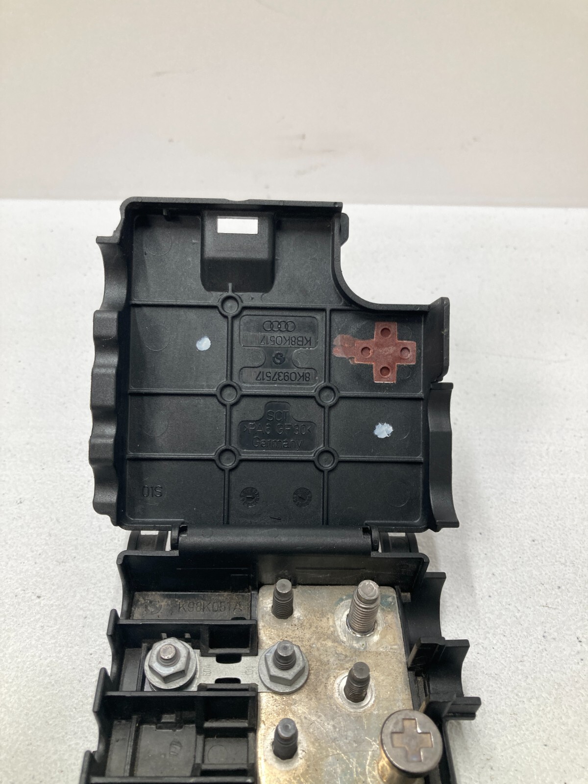 0912 Audi Q5 Positive Battery Terminal Engine Fuse Junction Box OEM 8K0937517 eBay