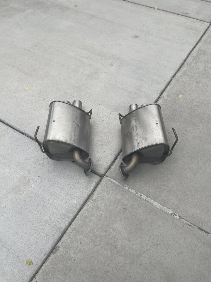 2015+ глушитель WRX/STI всего 2000 миль! - Изображение 3 из 4