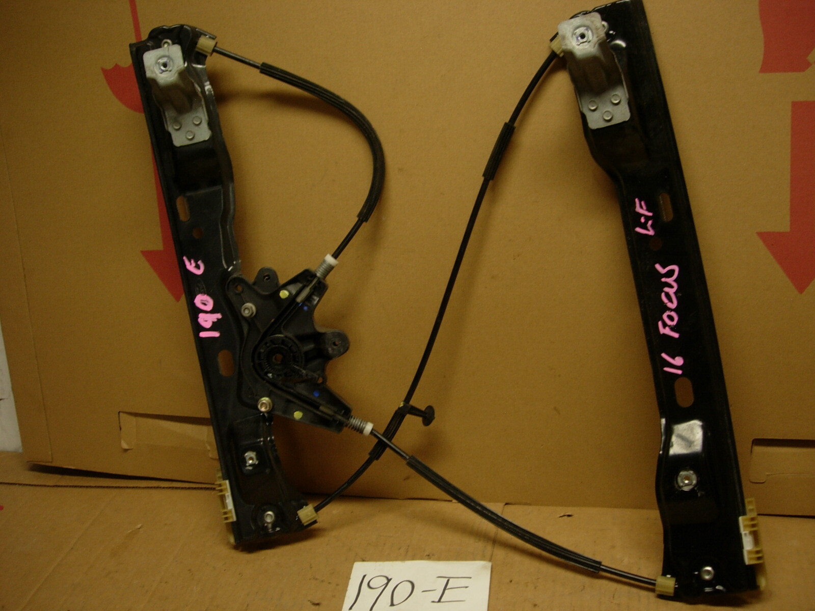 12 13 14 15 16 Ford Focus Front Driver Side Window Regulator NO/ Motor #190-E