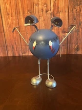 Halloween Decor Vampire Porch Sitting Sculpture In/Outdoor Metal Decor Sunset