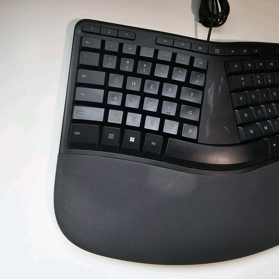 Microsoft Ergonomic Full Size USB Wired Mechanical Keyboard Black Model 1878 - Image 3 of 4