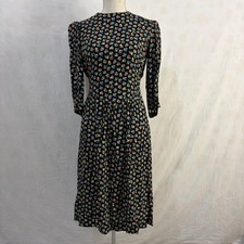 Dainty floral fit & flare dress vintage 80s