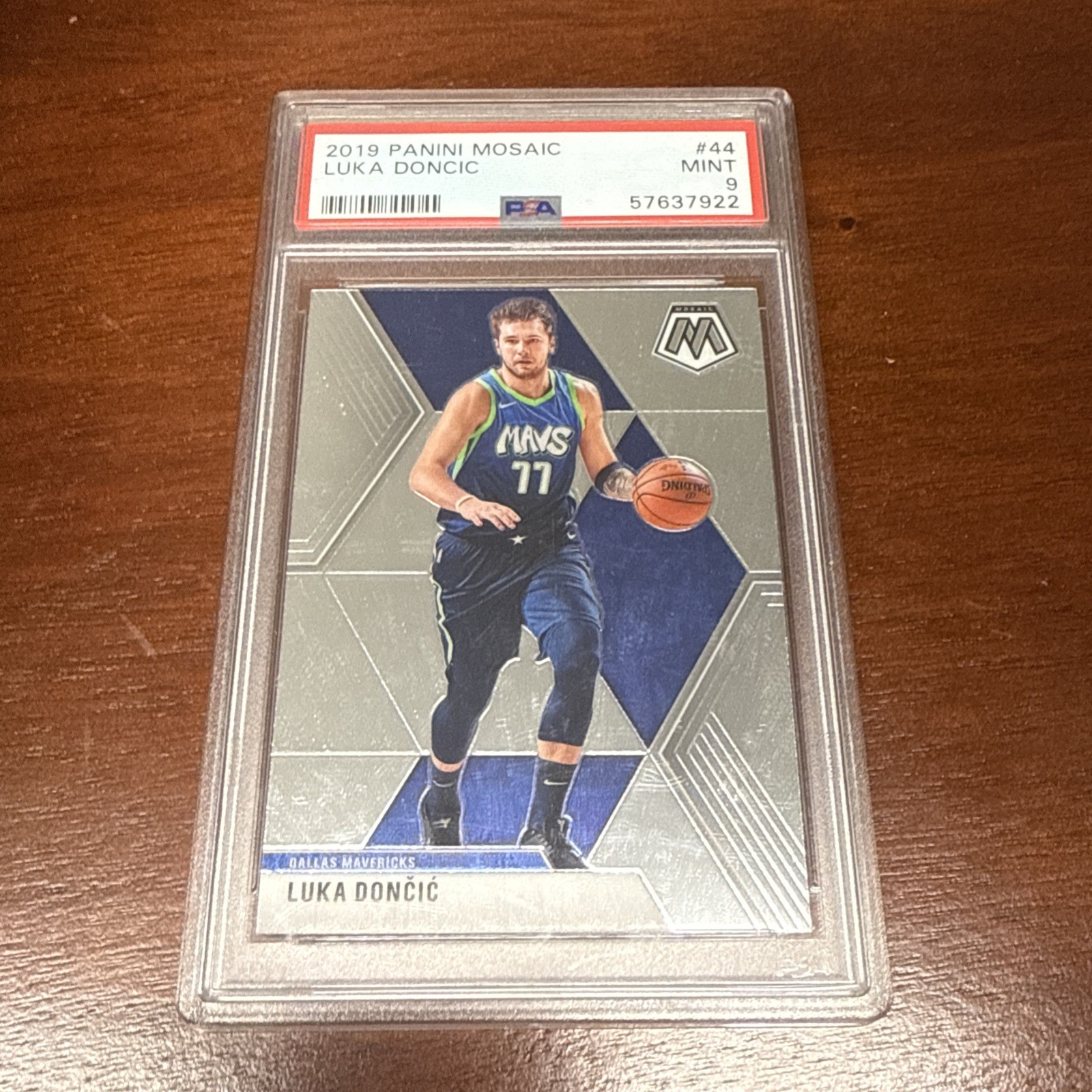 2019-20 Mosaic Luka Doncic #44 Mavericks PSA 9