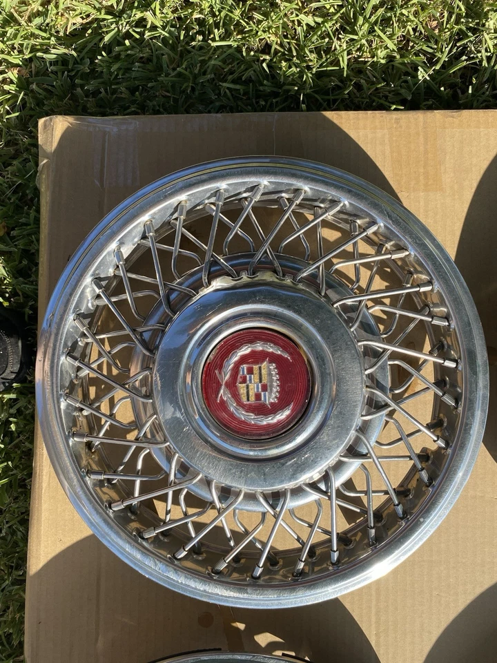 Cadillac Eldorado 1986, 1987, 1988, Sevilla, etc. 14′′ cubiertas de rueda de alambre, ~4✨nuevo✨ Foto 3 de 4