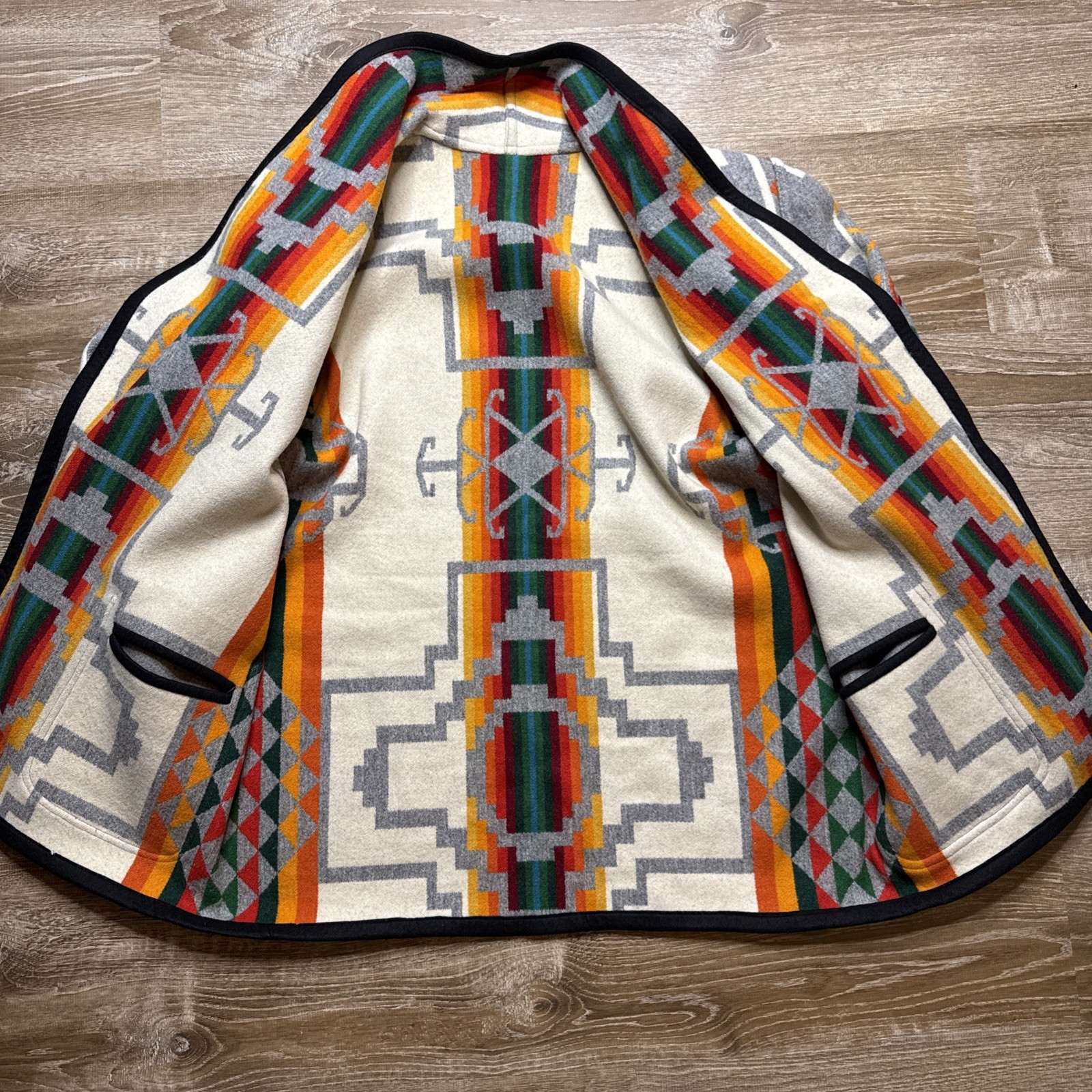 Pendleton Style Wool Blank reversible Women’s Bla… - image 9