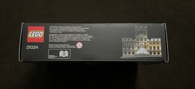DAMAGED BOX LEGO Architecture Louve 21024 Paris France Landmark Retired
