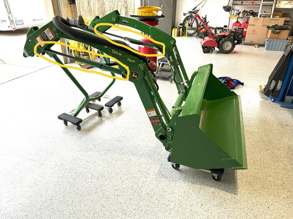 BOOM/LIFT HYDRAULIC CYLINDERS FOR JOHN DEERE 120R LOADER - AHC17721 - Image 2 of 4