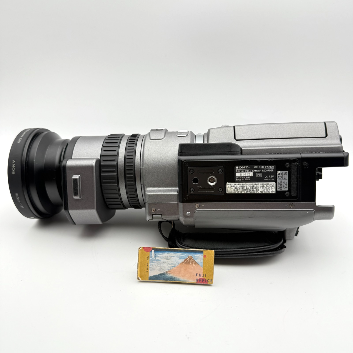 Sony Handycam DCR-VX2100 3CCD Pro Mini DV Video Camera Set Mint