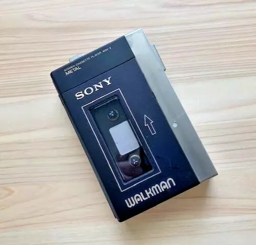 SONY WM-3 Walkman Deluxe Cassette Player Stereo Second Generation Maintained