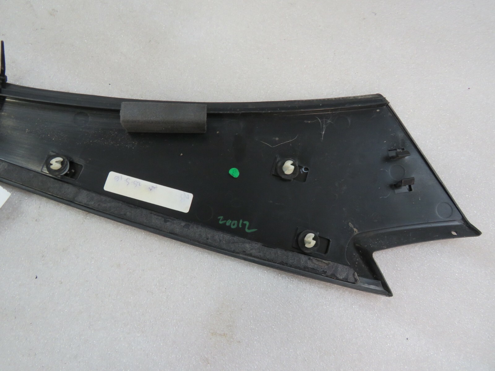 McLaren 570S, RH, Right Rear Upper Side Moulding, Used