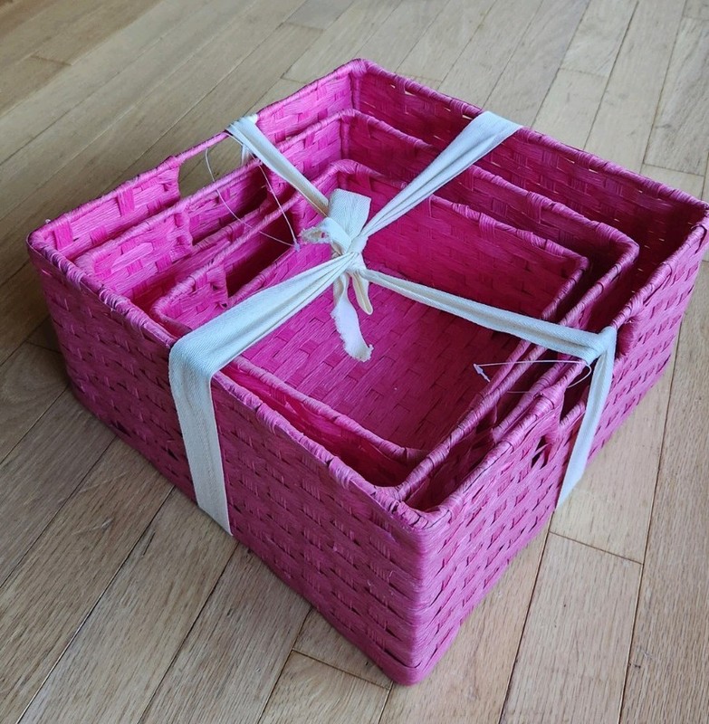 Set Of 3      Storage   Wicker PINK Baskets             NEW