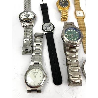 Lot Of 24 Vintage Assorted Watches For Repair Need New Batteries Untested Modern Approx 24 Assorted Mens Watches Untested Vintage New Parts  main image 4