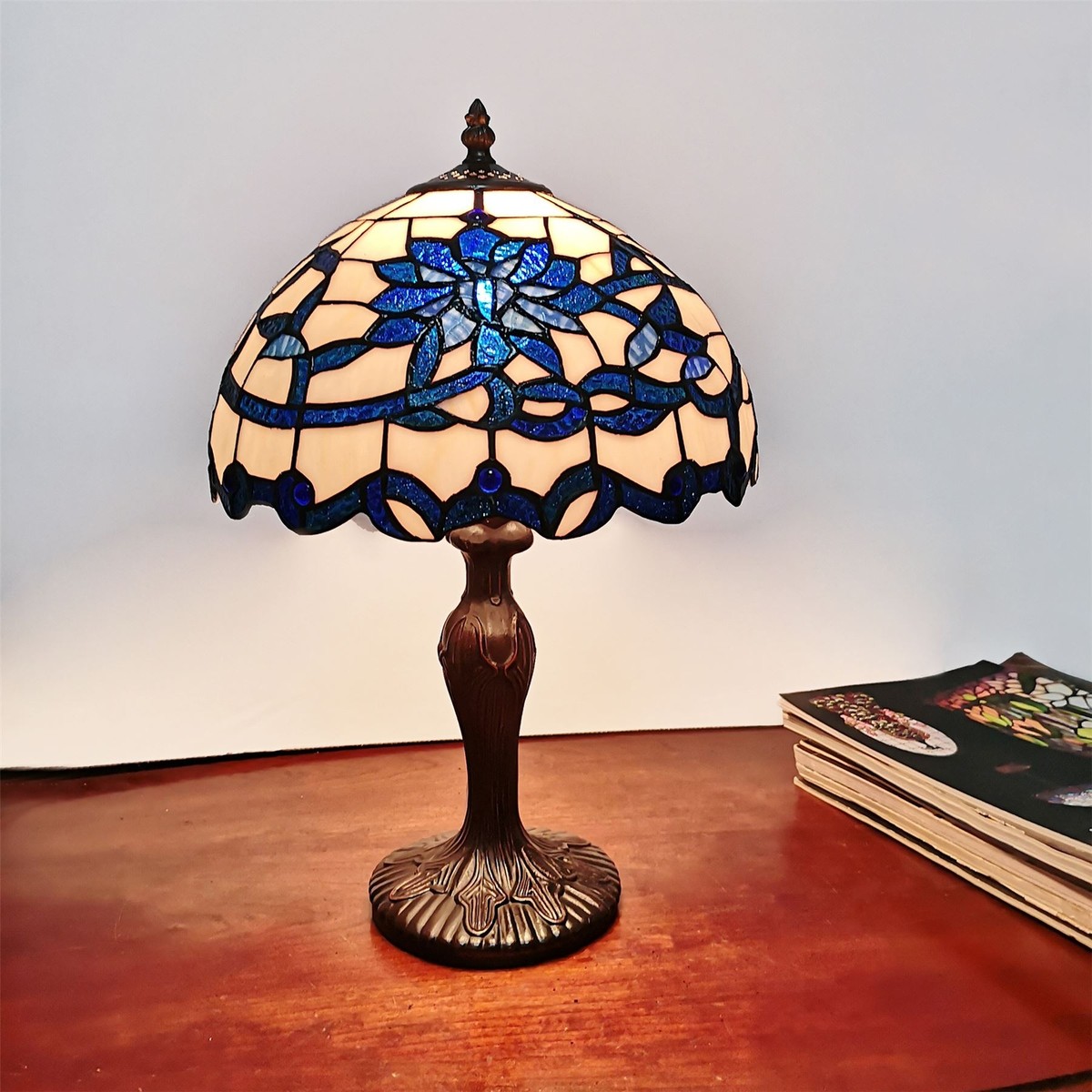Tiffany Lamp Blue White Flower Design Stained Glass Shade Bronze