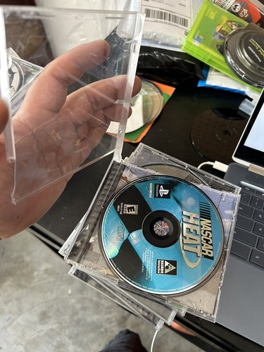 NASCAR Heat (Sony PlayStation 1, 2000) - Bild 4 von 4