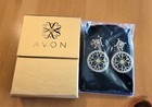 NEW IN BOX SEALED AVON 2014 SIGNATURE RHINESTONE GOLDTONE DROP EARRINGS -1.5" — photo 2
