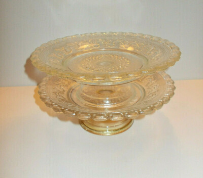 Tafelaufsatz Anbietschale Fußschale 2 St. Pressglas Schale Shabby Chic Nachlass!