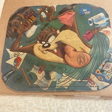LOONEY TUNES: TASMANIAN DEVIL " TAZ " MOUSE PAD / 1994 VINTAGE