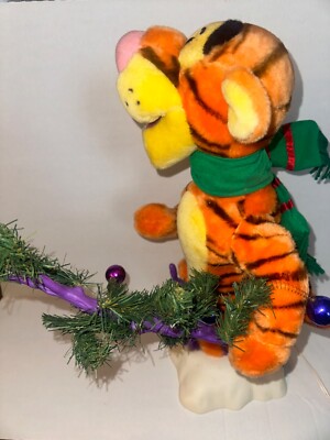 Disney Animated Christmas Telco 1996 Winnie The Pooh Plush Tigger WORKS