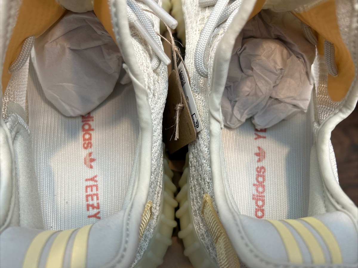 yeezy 350 uv sensitive