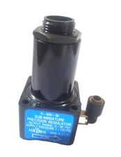 AIRTROL R-900-90 SUB-MINIATURE PRECISION REGULATOR