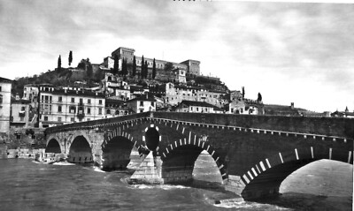 Steinbrücke und Skt. Petrusschloss 