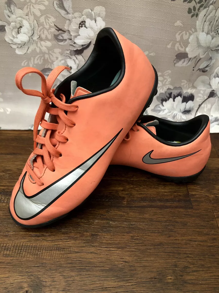 Nike Mercurial Vapor Unisex Youth Size 1M Orange and Silver Soccer Cleats |