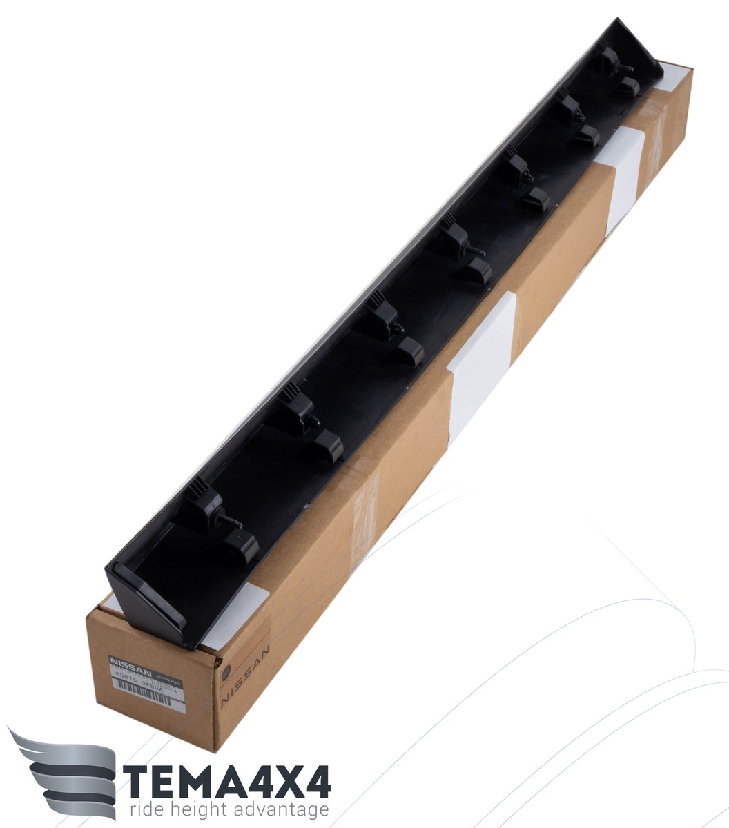 Genuine OEM RIGHT FRONT LOWER DOOR MOLDING for NISSAN