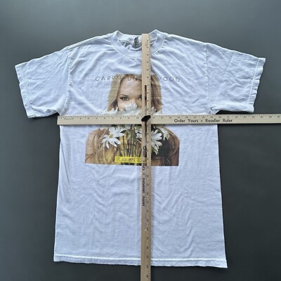 Carrie Underwood Shirt Adult Medium Play On Tour 2010
