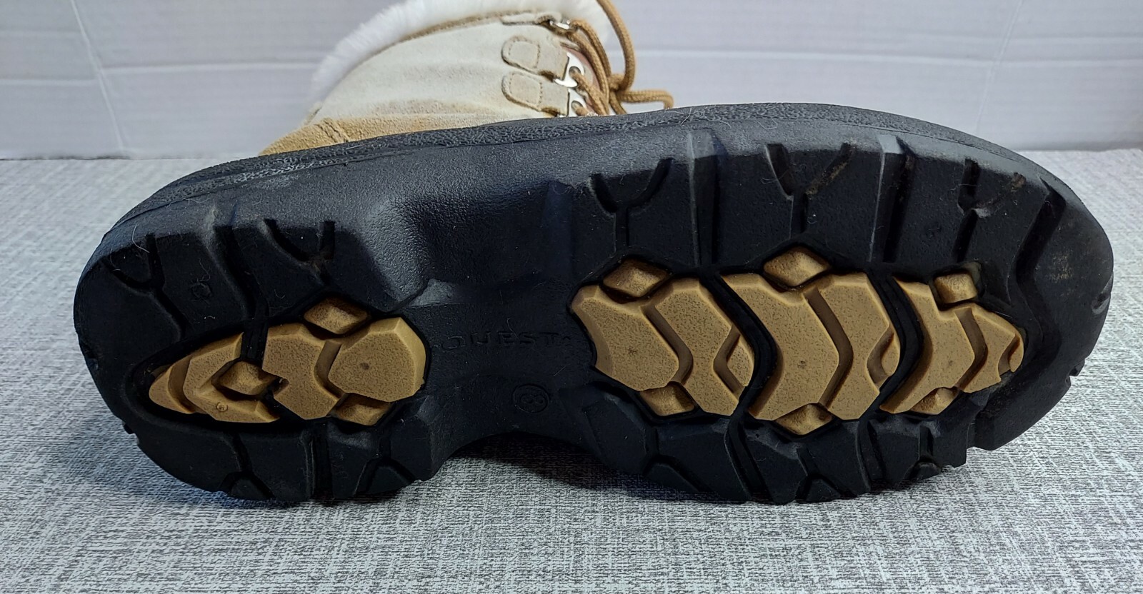 QUEST SNOW BOOTS WOMENS SZ 8 BLACK WEATHERPROOF UPPER SUEDE THINSULATE