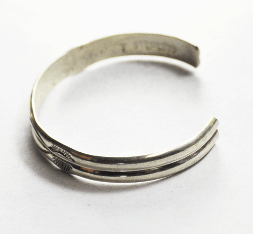 Sterling Child's Florence Tahe Etched Bear Rays Small Cuff 6mm 4-3/4" Bracelet - Picture 3 of 3