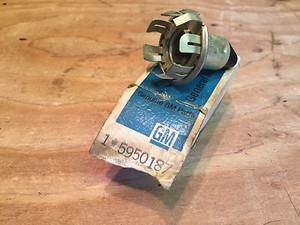 1960 60 CHEVROLET IMPALA NOS GM TAIL LIGHT SOCKET 5950187 | eBay