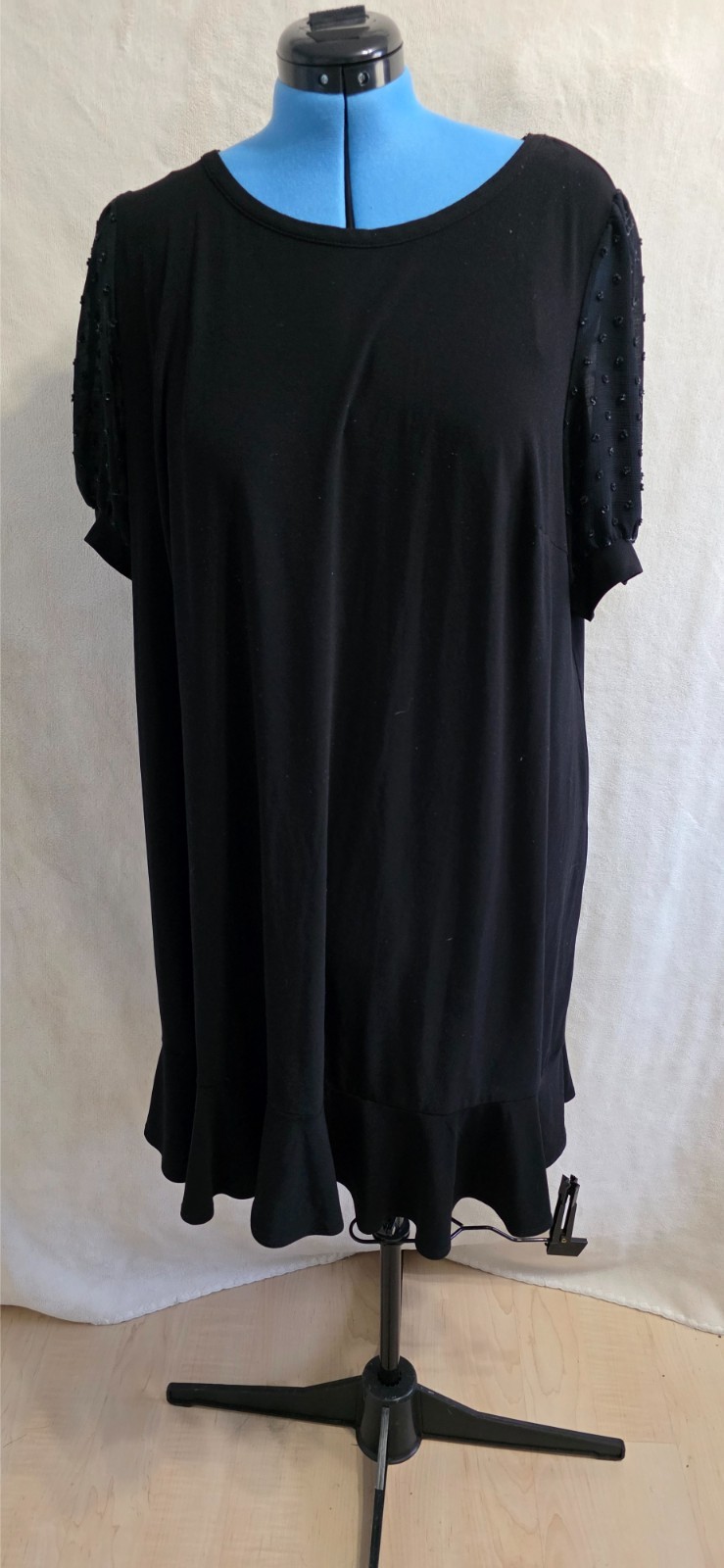 CeCe Black Shift Dress Women’s 2XL Puff Sleeve Swiss Dot Ruffle Hem Plus Size