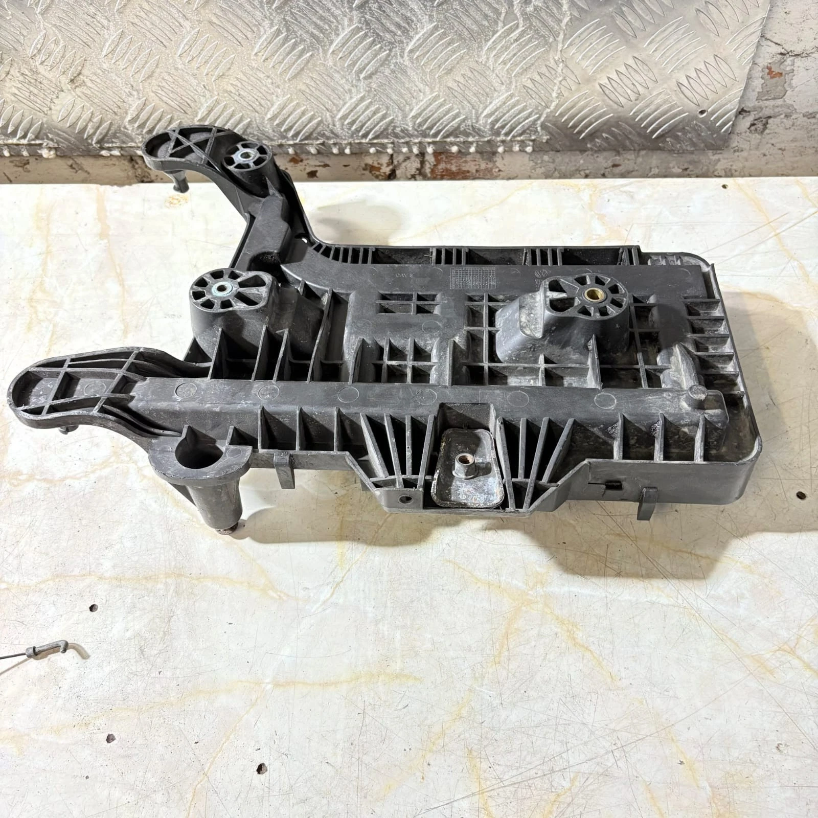 Volkswagen battery tray console mounting points