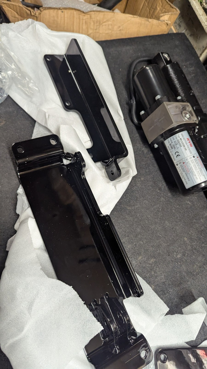 Kawasaki MULE PRO CARGO Dump Tilt BED LIFT, HYDRAULIC (99994 Kawasaki MULE PRO CARGO Dump Tilt BED LIFT, HYDRAULIC (99994