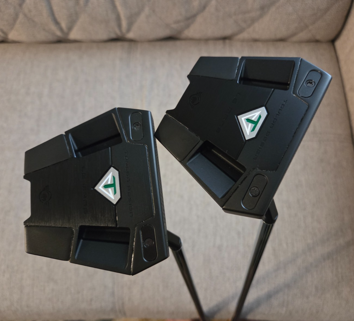 オデッセイ トゥーロンTOULON DESIGN LE−MANS 34インチ 楽天市場】オデッセイ トゥーロン 2022 LE MANS ルマン パター