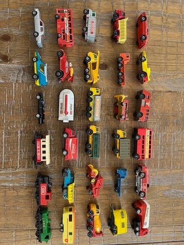VINTAGE MATCHBOX  DIECAST CARS VEHICLES - Lot of 30