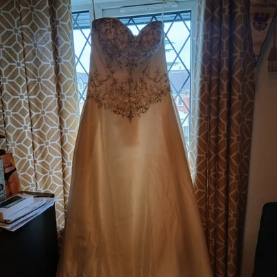 Wunderschönes Braut Brautkleid Größe M Kenneth Winston Ivory
