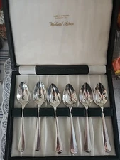 Vintage Set 6 Sheffield Grapefruit Spoon Made In England Silver Plated W/ Case 