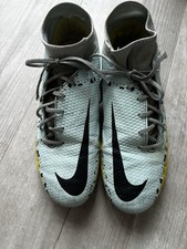 Nike Phantom Football Boots - Size UK 8