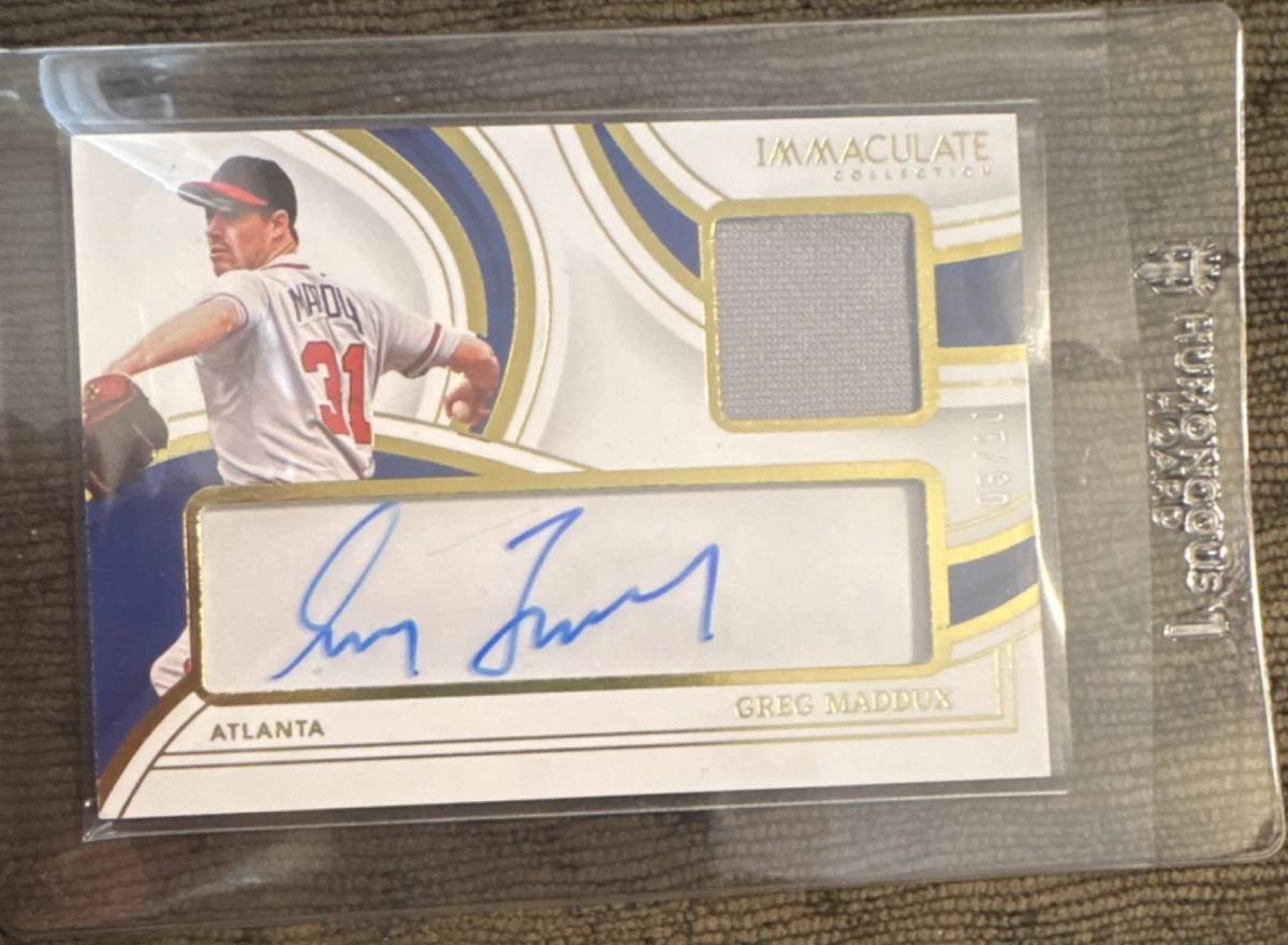 Panini Greg Maddux Autographed Baseball Sports Trading Cards 